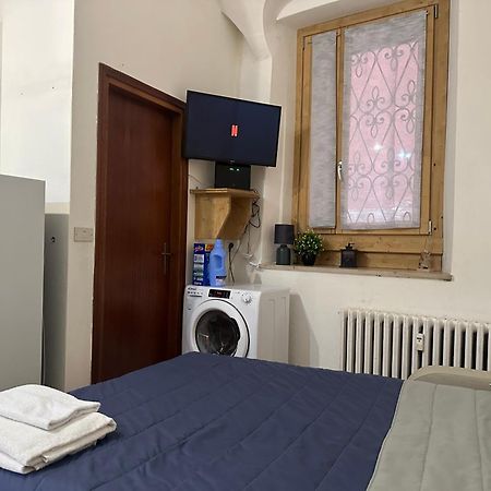 Flat In City Centre Tirano - 10 Minutes From Bernina Express Apartment Exterior photo